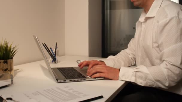 Office Worker Crisp White Shirt Diligently Focuses Tasks Computer Scene — Stock Video
