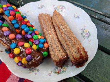 churros  chocolate and nuts