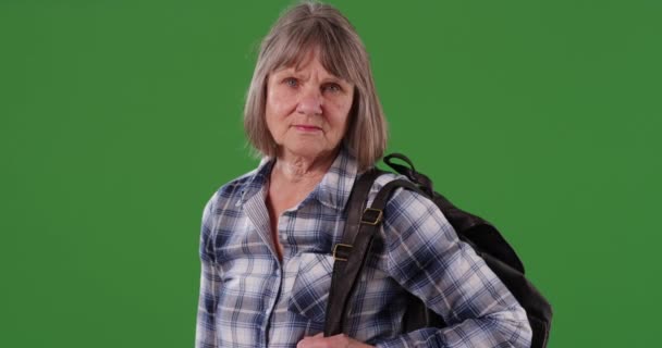 Melancholická Starší Žena Odchází Někam Studia Zelené Obrazovce Portrét Smutné — Stock video