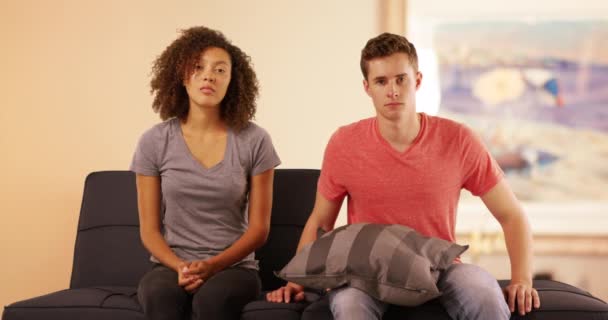 Ongelukkige Paar Met Therapie Voor Relatieproblemen — Stockvideo