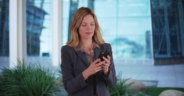 Professional Woman Texting Smartphone Office Building Hard Working Caucasian Business — Stock Video
