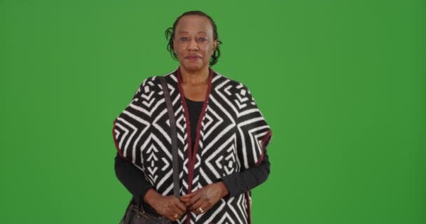 Retrato Una Anciana Afroamericana Pantalla Verde Pantalla Verde Para Teclear — Vídeo de stock