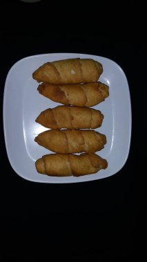 Yukarıdan erimiş muz iğnesi. Pisang Molen ya da 