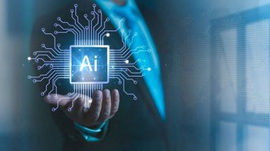 Alet kullanan bir adam. Yapay zeka ve otomatikleştirilmiş makine iş adamı eliyle mavi dijital kullanıcı arayüzü öğreniyor. Siber güvenlik bilgisayar görüşü meta-evren. iş endüstrisi.