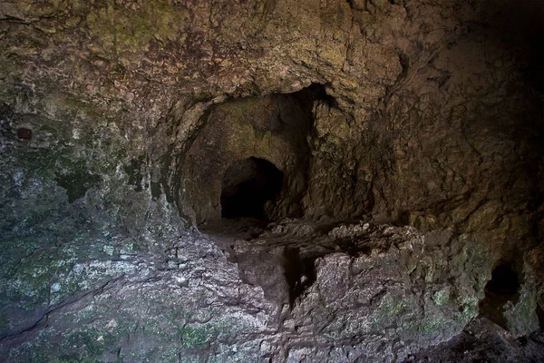 Uma Caverna Nos Penhascos Giz Jura Polonês — Fotografia de Stock