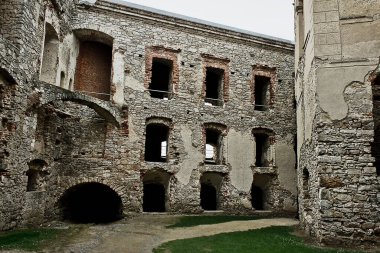  17. yüzyılın antik kalesi Krzytopr 19 Ekim 2019, Ujazd, Polonya