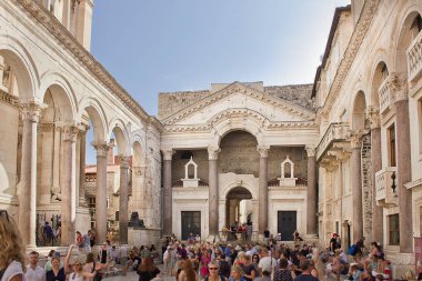Split, Hırvatistan - 14 Eylül: Split 'teki Diocletian Sarayı. Hırvatistan 'ın Split kentindeki Dalmaçya' daki Antik 4. yüzyıl sarayı 14 Eylül 2023