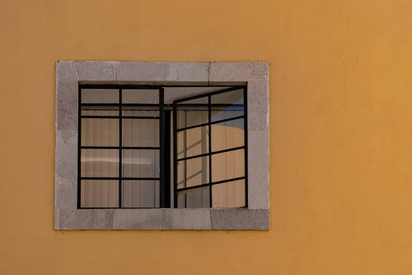 Mexican Classic Colonial Style Window Yellow Wall Guanajato Mexico — Stock Photo, Image