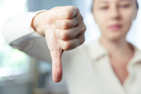 Young Woman Showing Thumb Dislike Failure Gestures — Stock Photo, Image