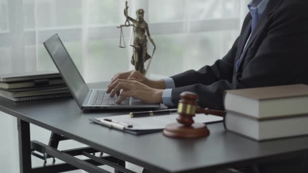 Detailní Záběr Právničku Nebo Soudkyni Soudní Síni Obchodního Právníka Pracující — Stock video