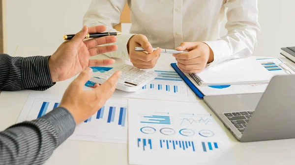 Accounting Concepts Asia Business Consultants Treffen Sich Konferenzraum Die Situation — Stockfoto