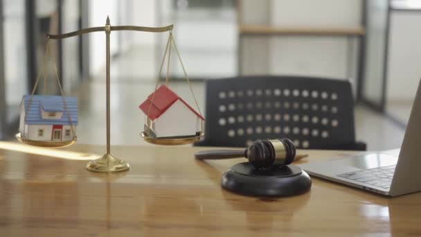 Real Estate Auction Concept House Model Judge Hammer Scales Real — Video