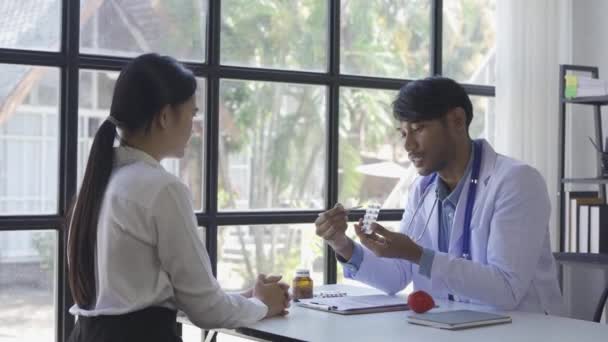 Friendly Doctor Asian Male Helping Discuss Medicine Heart Disease Medical — Wideo stockowe