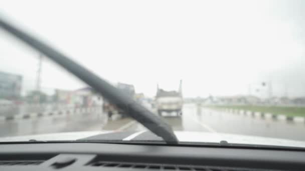 Tayland Yağmurlu Bir Yolda Araba Sürerken Çekilen Video Görüntüsü Chiang — Stok video