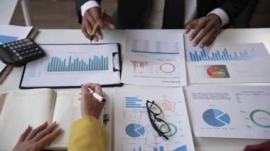 Toplantıda proje planları ve mali sonuçlar, piyasa stratejisi analizi ve borsa ticareti ele alındı.