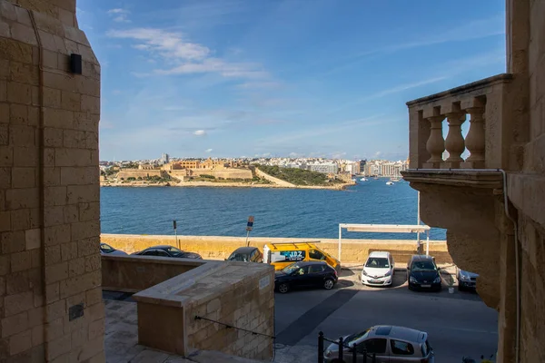 马耳他首都瓦莱塔是一座设防的城市 座落在地中海两个最好的天然港口之间的丘陵地带 — 图库照片