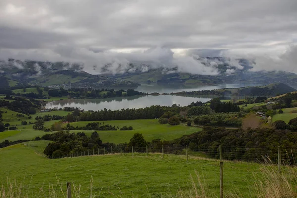 Akaroa Uma Cidade Nova Zelândia Localizada Península Banks Estado Christchurch — Fotografia de Stock