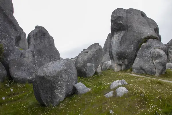 stock image Castle Hills is an extremely popular place for climbing and bouldering. There are a large number of bolted climbs within the reserve