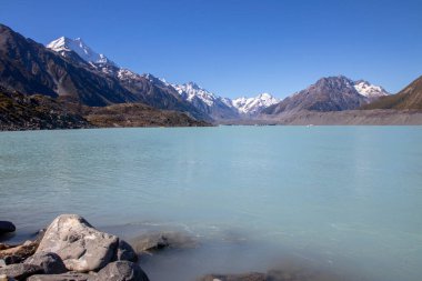 Tasman Gölü Aoraki Dağı Cook Ulusal Parkı 'nın en güzel yerlerinden biridir..