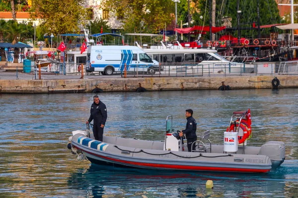 Antalya Türkiye Kasım 2022 Roma Limanındaki Polis Botu Güneşli Bir — Stok fotoğraf