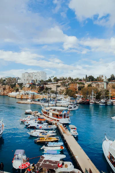 Antalya Turquia Novembro 2022 Cidade Porto Romano Com Iates Coloridos — Fotografia de Stock