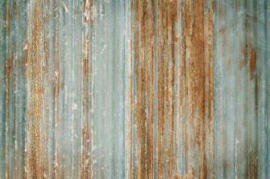 Eski çinko duvar dokusu arka plan, galvanize metal kaplama üzerinde paslı.