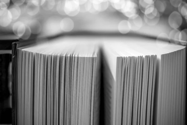 Mysterie Boek Met Glitters Literatuur Sprookjesachtig Concept — Stockfoto