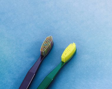 Çeşitli diş fırçaları, sağlık hizmetleri yaşam tarzı konsepti..