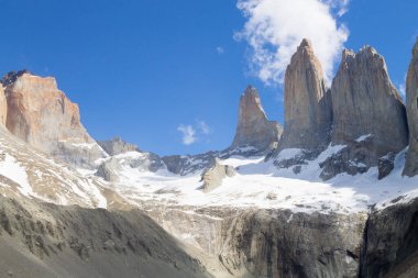 Las Torres üssü, Torres del Paine, Şili. Şili Patagonya manzarası.