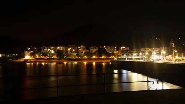 Lekeitio Città Vista Notturna Dal Molo Comunità Autonoma Basca Spagna — Foto Stock