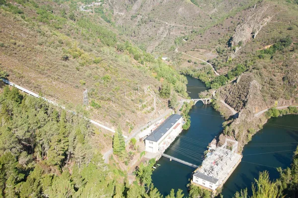 Вид Электростанцию Реке Сил Рибейра Сакра Галисия Испания Лицензионные Стоковые Фото