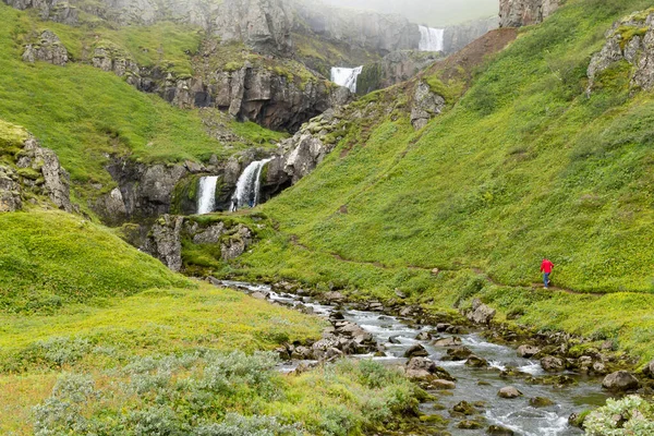 Klifbrekkufossar 夏シーズン ビュー アイスランドに落ちる アイスランドの風景 — ストック写真