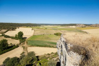 İspanya 'nın Calatanazor kalesinden Kastilya ve Leon kırsal manzarası. İspanyol manzarası