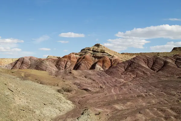 Desertic Hills manzarası, Mangystau bölgesi, Kazakistan. Çöl manzarası