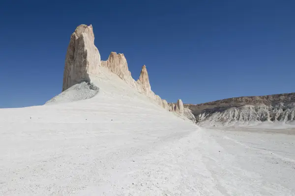 Stock image Beautiful Mangystau landscape, Kazakhstan. Ak Orpa pinnacles view, Bozzhira valley. Central asia landmark