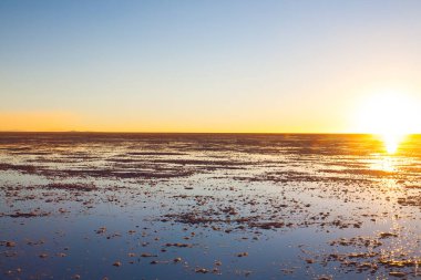 Salar de Uyuni, Bolivya. Dünyadaki en büyük tuz düzlüğü. Bolivya manzarası