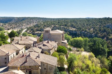 Calatanazor eski kasaba manzarası, İspanyol simgesi. İspanya 'da seyahat alanı