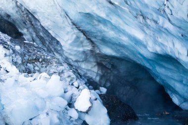 Kverfjoll area, İzlanda manzara yakınındaki buz mağaraları. Kverkfjoll dağın. Vatnajokull Milli Parkı