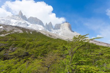 Britanya bakış açısından Fransız Vadisi manzarası, Torres del Paine Ulusal Parkı, Şili. Cuernos del Paine. Şili Patagonya