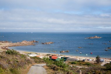 Lobeiras plaj manzarası, Camelle, Galiçya, İspanya. İspanyol kıyı şeridi manzarası