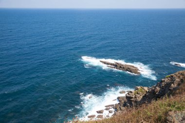 Biscay Körfezi kayalıkları manzarası, İspanya.