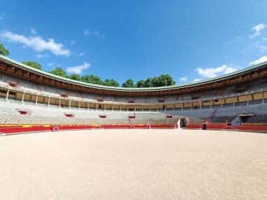 Plaza de Toros de Pamplona manzaralı. Boğaların koşusunun bitiş noktası, San Fermin Festivali. Pampeluna, İspanya