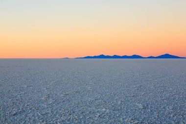 Salar de Uyuni, Bolivya. Dünyadaki en büyük tuz düzlüğü. Bolivya manzarası