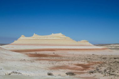 Mangystau Çölü, Kyzylkup bölgesi, Kazakistan. Kaya katmanı oluşumları