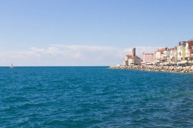 Piran ortaçağ kasaba görüşü, Slovenya. Istria dönüm noktası