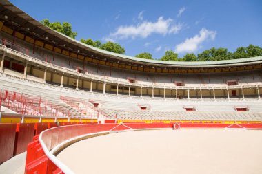 Plaza de Toros de Pamplona manzaralı. Boğaların koşusunun bitiş noktası, San Fermin Festivali. Pampeluna, İspanya