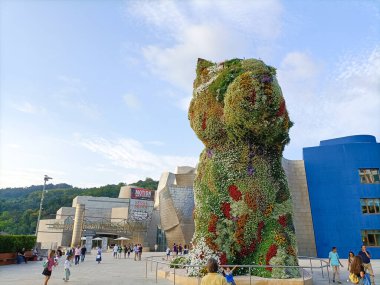 Guggenheim Müzesi Bilbao, İspanya. Modern sanat