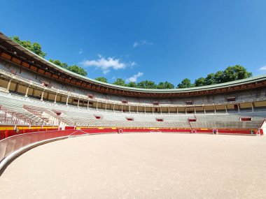 Plaza de Toros de Pamplona manzaralı. Boğaların koşusunun bitiş noktası, San Fermin Festivali. Pampeluna, İspanya