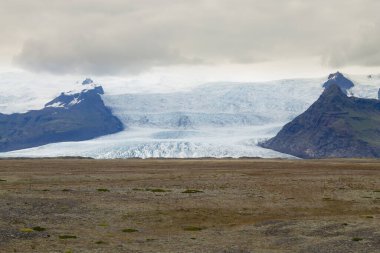 İzlanda Buzulu. Vatnajokull buzulun görünümü, Güney İzlanda manzara.