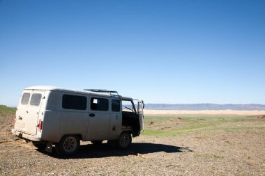Khongoryn Els kum tepeleri manzarası, Moğolistan. Gobi Gurvansaikhan Milli Parkı